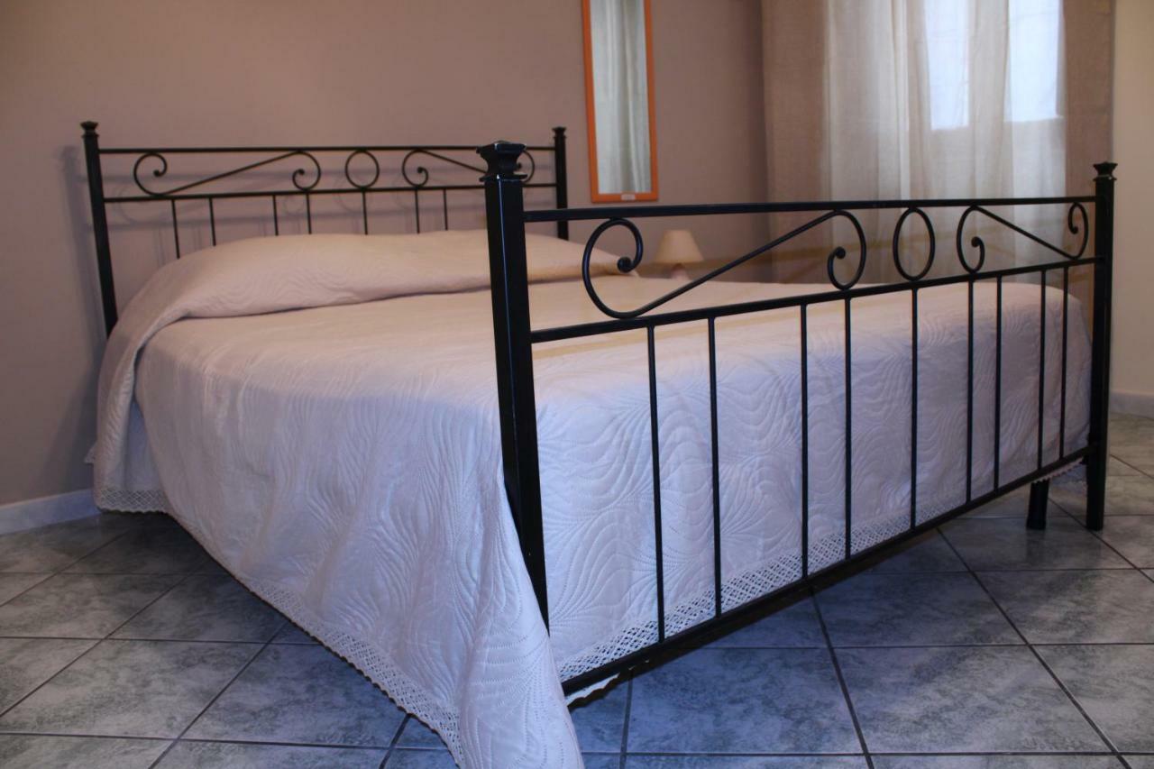 Il Normanno B&B Mileto Esterno foto